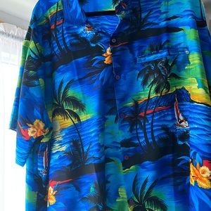 Men’s Hawaiian shirt